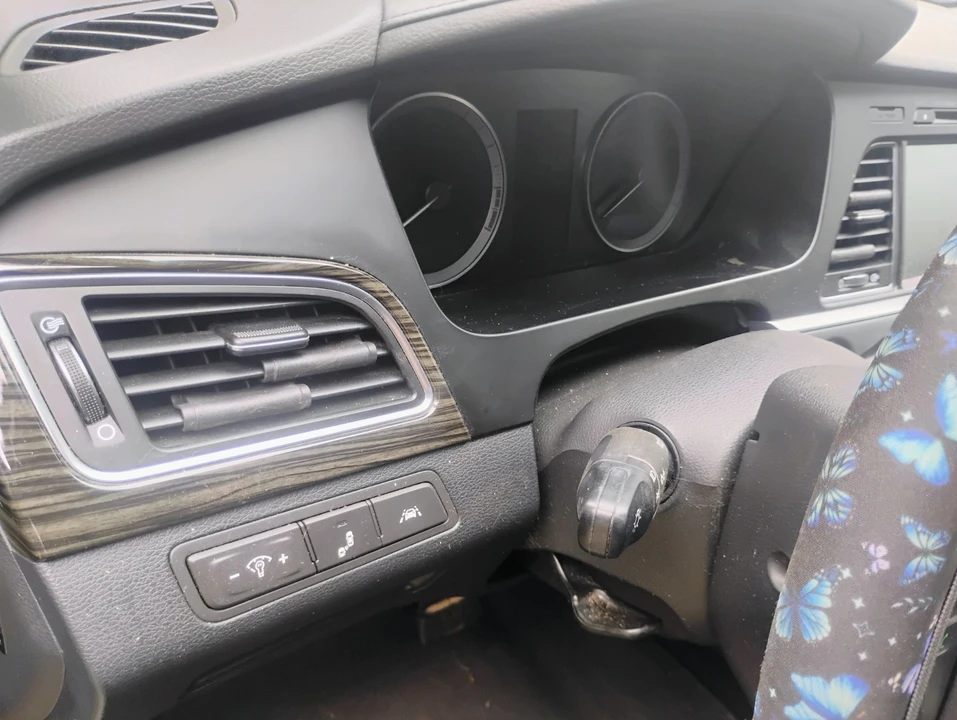 2016 Hyundai Sonata - Image 14 of 19