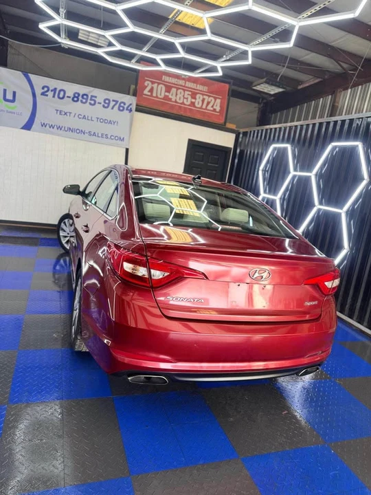2016 Hyundai Sonata - Image 4 of 10