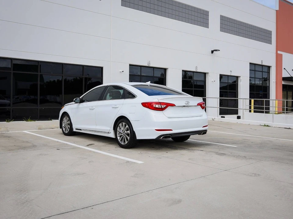 2016 Hyundai Sonata - Image 5 of 12