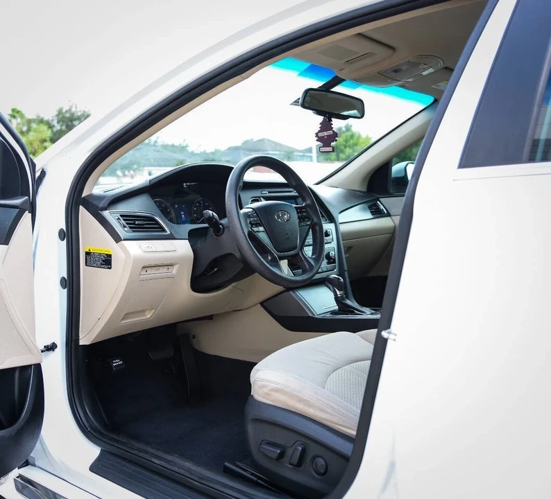 2016 Hyundai Sonata - Image 10 of 12