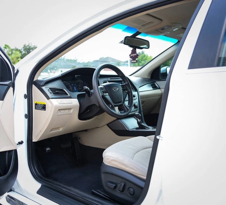 2016 Hyundai Sonata - Image 10 of 12