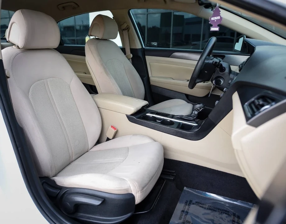 2016 Hyundai Sonata - Image 14 of 17