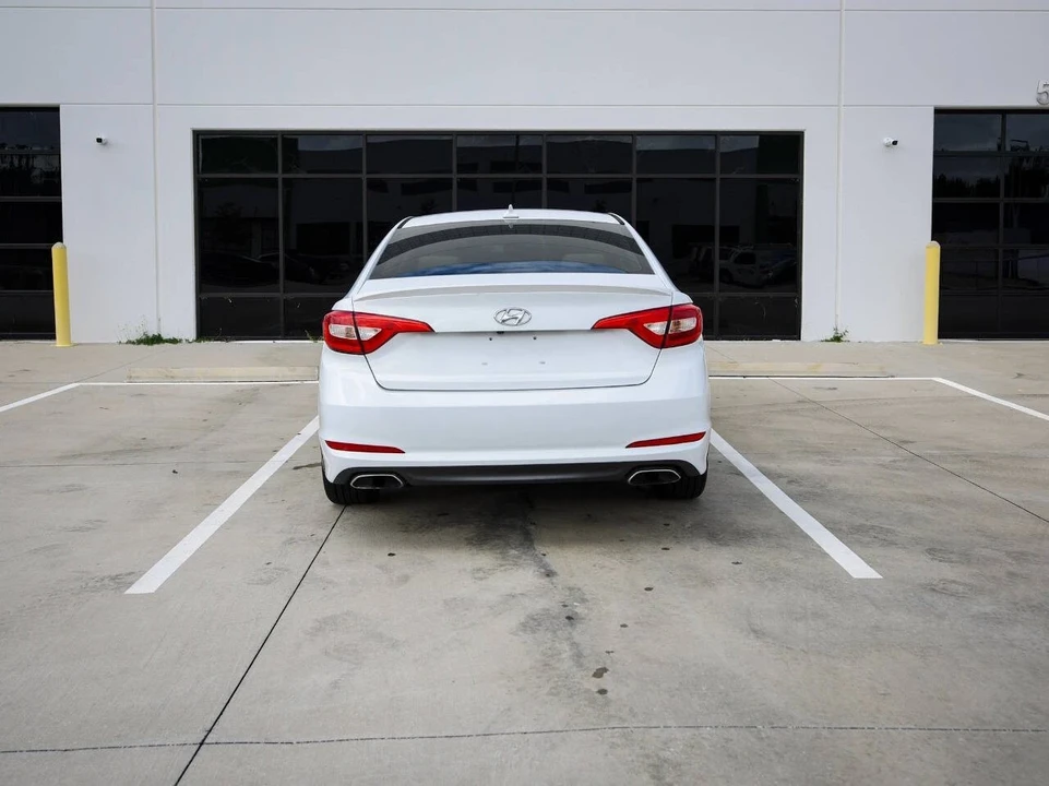 2016 Hyundai Sonata - Image 6 of 12