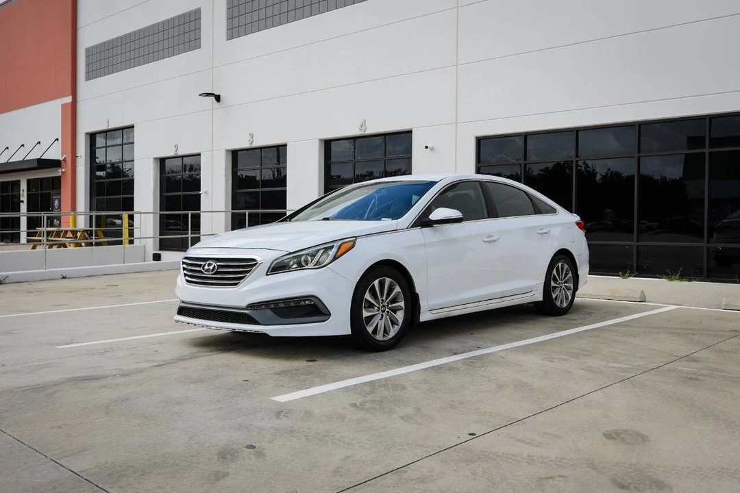 2016 Hyundai Sonata - Image 3 of 12