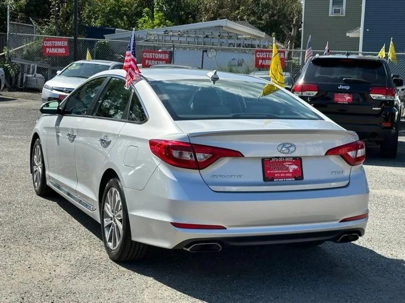 2016 Hyundai Sonata - Image 6 of 12