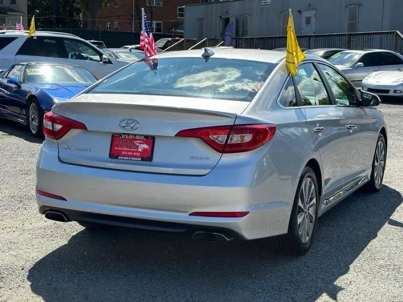2016 Hyundai Sonata - Image 4 of 12