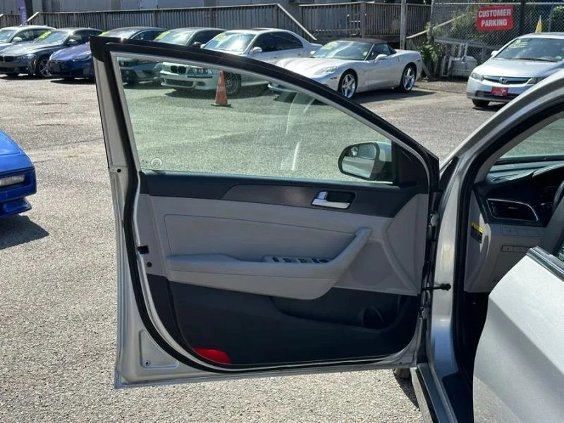 2016 Hyundai Sonata - Image 6 of 12