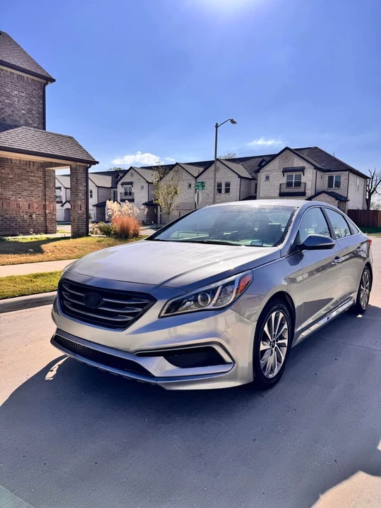 2016 Hyundai Sonata - Image 2 of 16