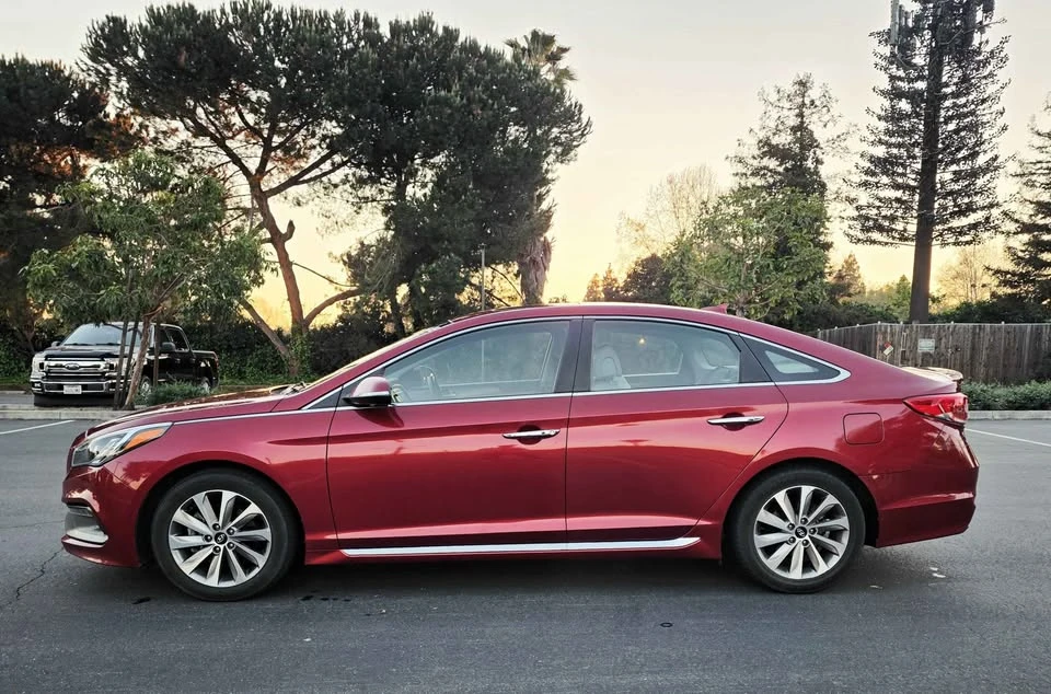 2016 Hyundai Sonata - Image 17 of 19