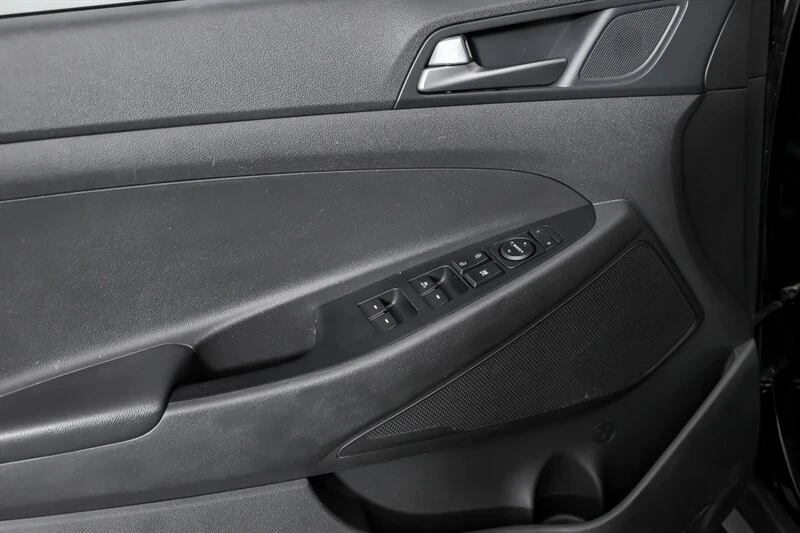 2016 Hyundai Tucson - Image 15 of 21
