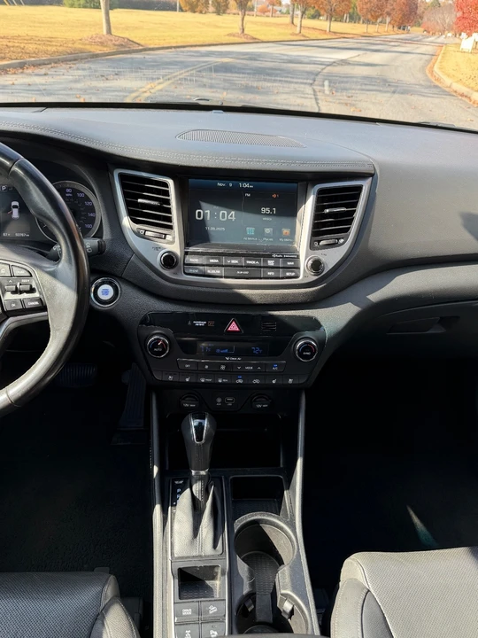 2016 Hyundai Tucson - Image 9 of 13