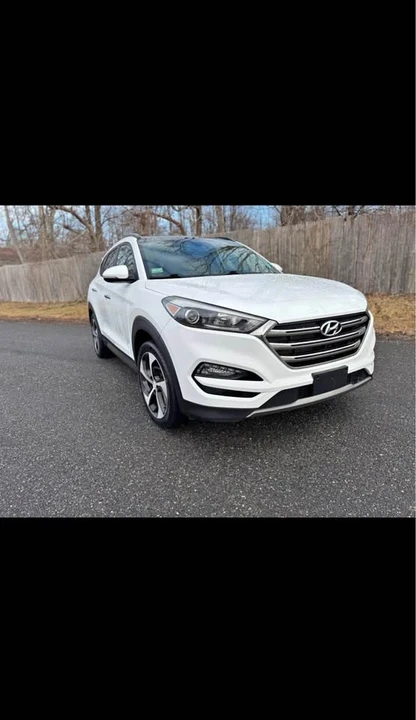 2016 Hyundai Tucson - Image 2 of 11
