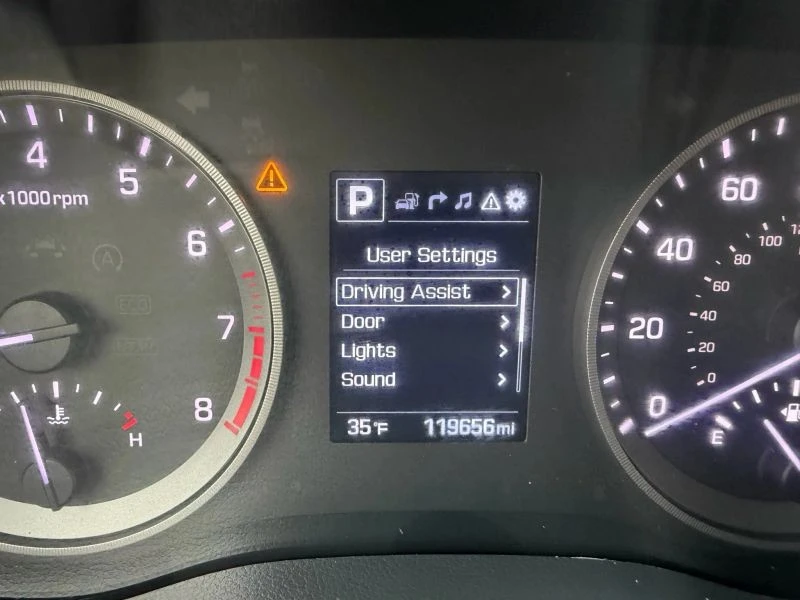 2016 Hyundai Tucson - Image 11 of 12
