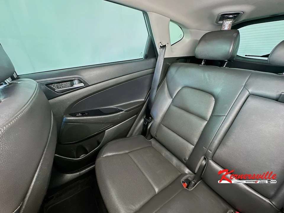 2016 Hyundai Tucson - Image 12 of 21