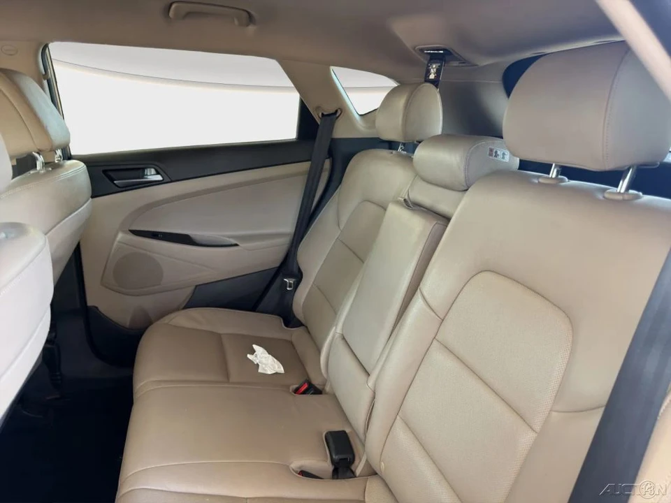 2016 Hyundai Tucson - Image 14 of 21