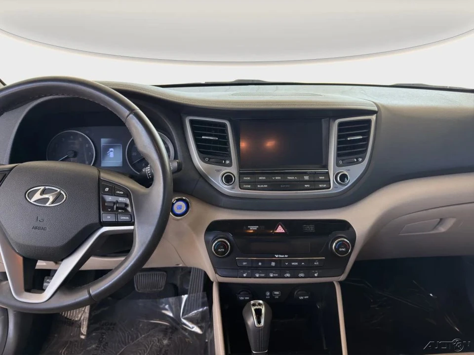 2016 Hyundai Tucson - Image 16 of 21