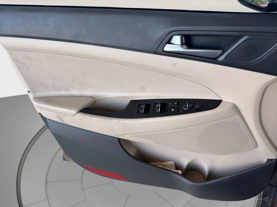 2016 Hyundai Tucson - Image 13 of 21