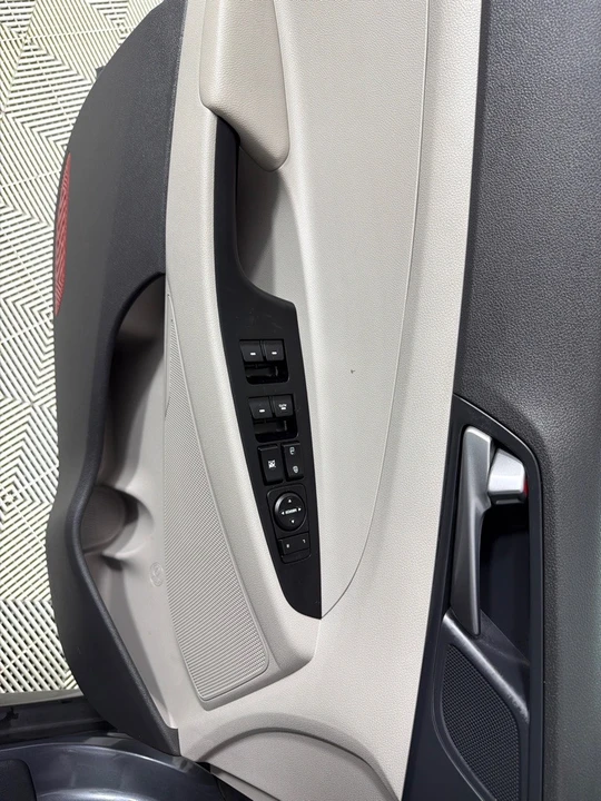 2016 Hyundai Tucson - Image 9 of 12