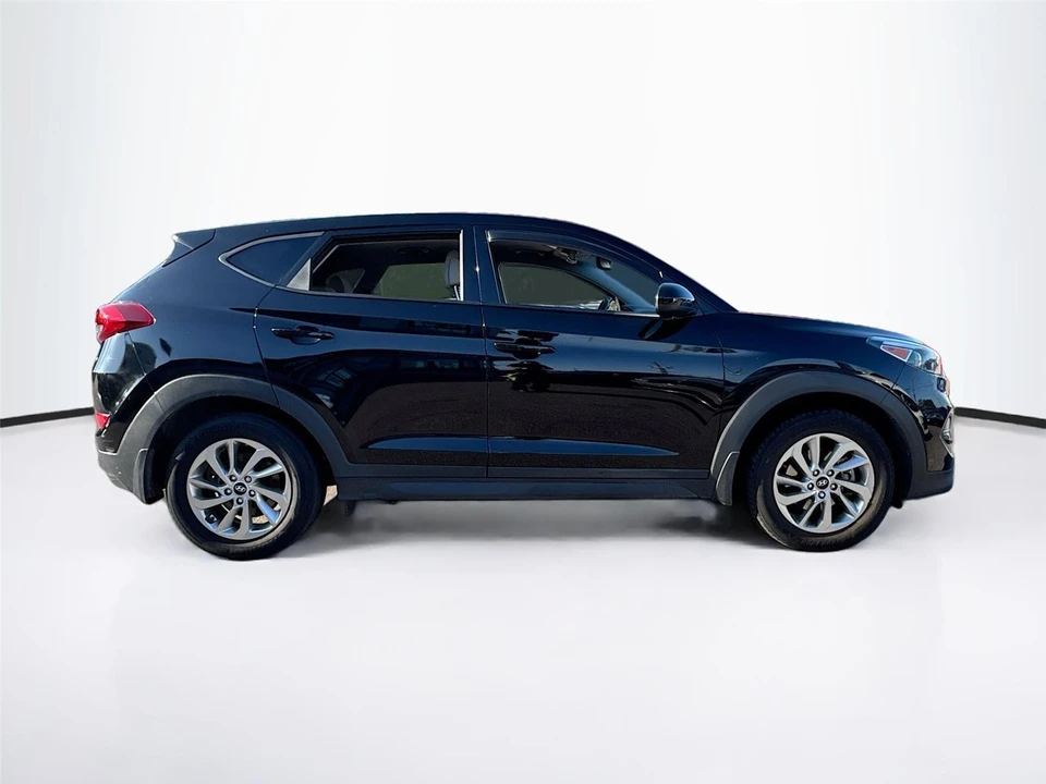 2016 Hyundai Tucson - Image 8 of 14