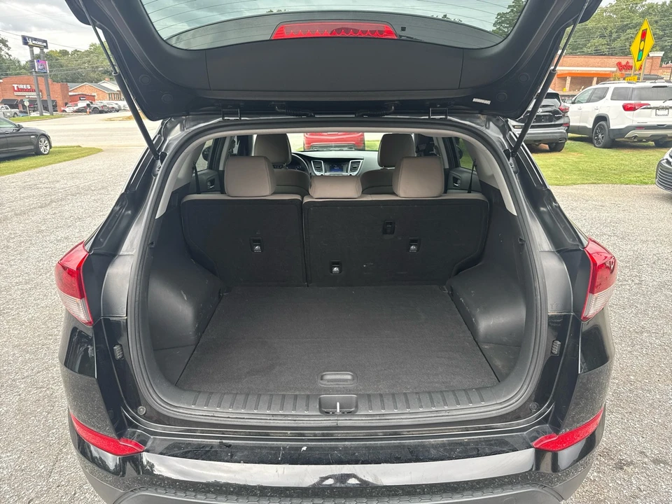 2016 Hyundai Tucson - Image 12 of 15