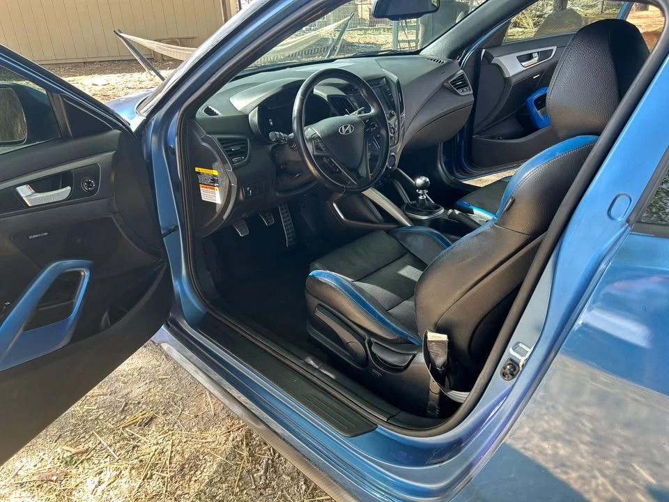 2016 Hyundai Veloster - Image 12 of 21