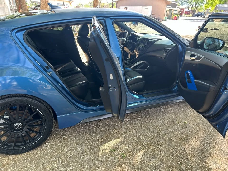 2016 Hyundai Veloster - Image 16 of 21