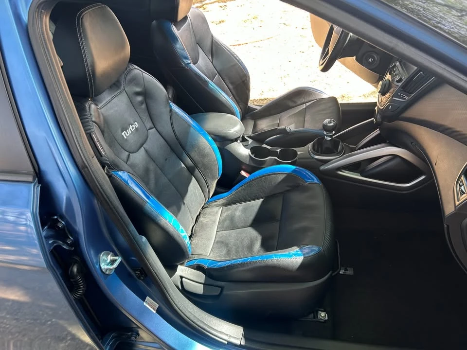2016 Hyundai Veloster - Image 15 of 21