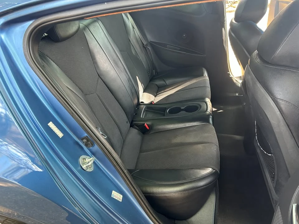 2016 Hyundai Veloster - Image 17 of 21