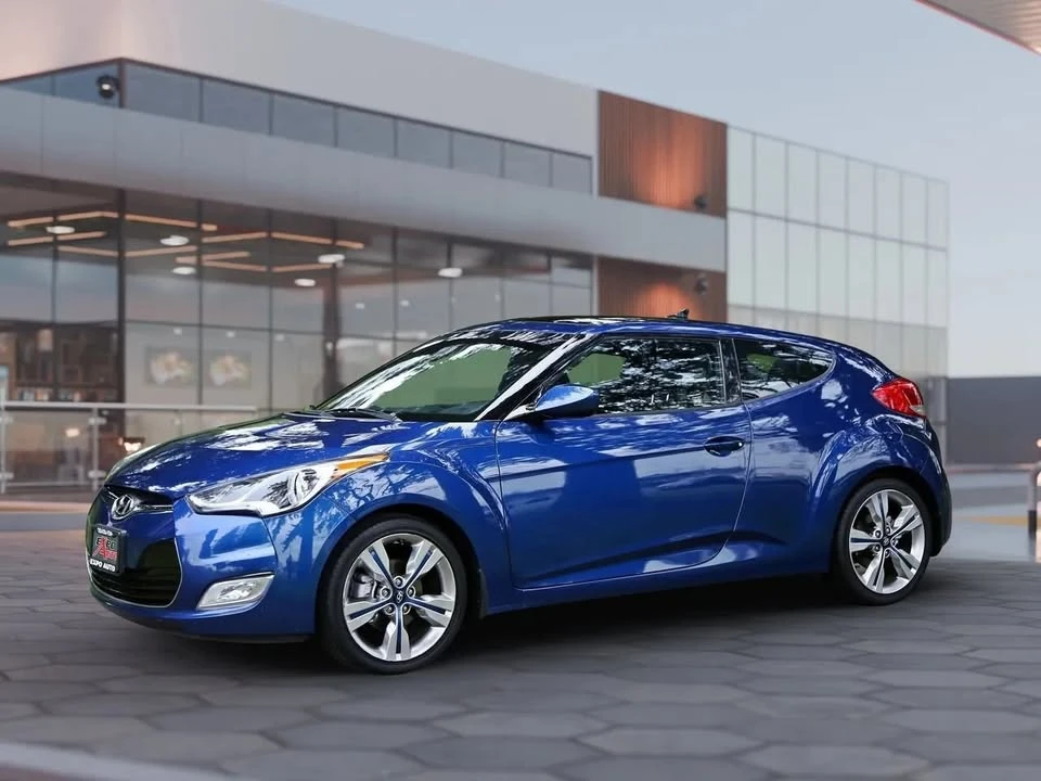 2016 Hyundai Veloster - Image 2 of 20