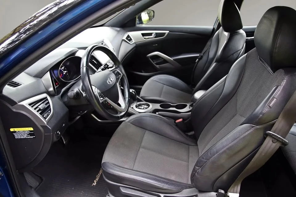 2016 Hyundai Veloster - Image 9 of 20