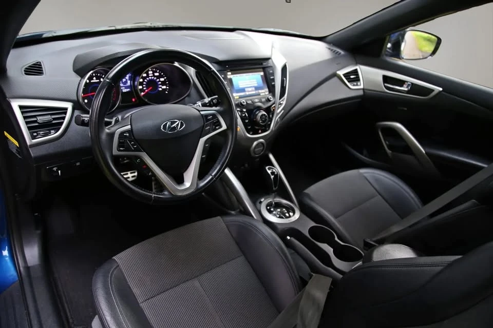 2016 Hyundai Veloster - Image 12 of 20