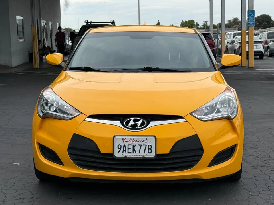 2016 Hyundai Veloster - Image 2 of 15