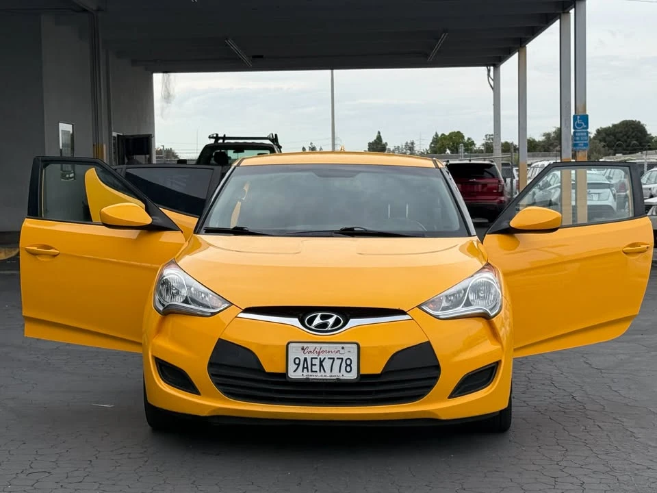 2016 Hyundai Veloster - Image 8 of 15