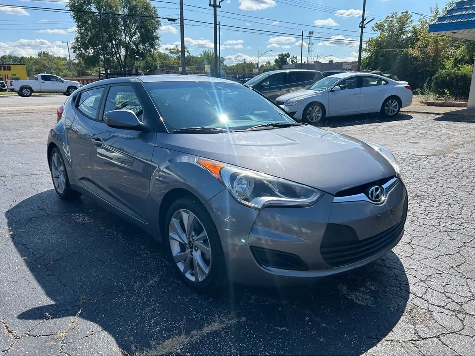 2016 Hyundai Veloster - Image 6 of 15
