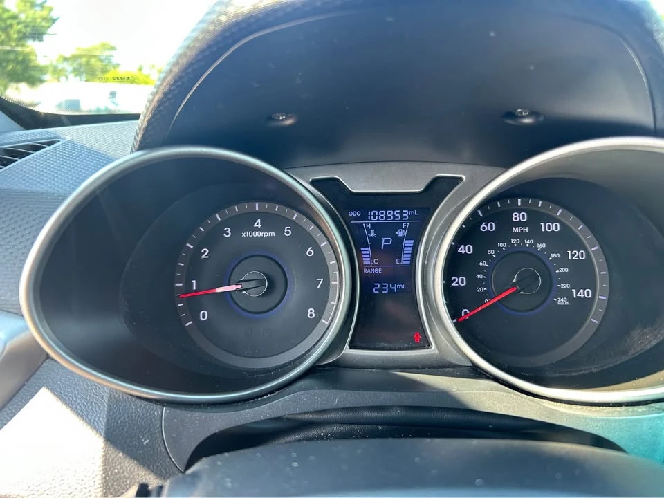 2016 Hyundai Veloster - Image 7 of 15
