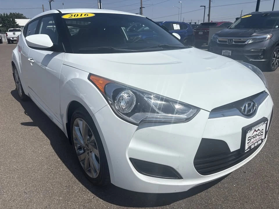2016 Hyundai Veloster - Image 7 of 20