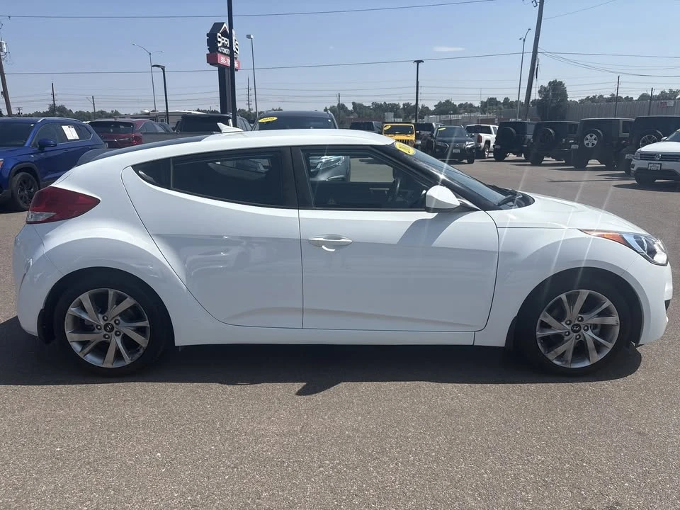 2016 Hyundai Veloster - Image 6 of 20