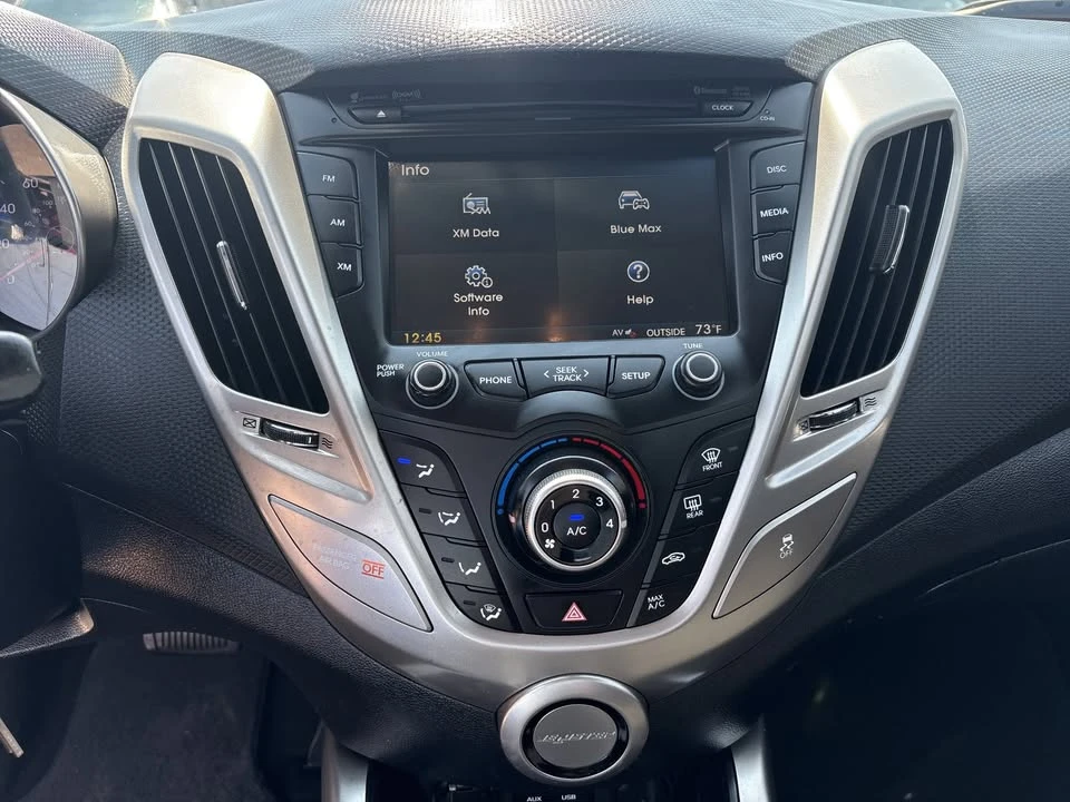 2016 Hyundai Veloster - Image 16 of 20