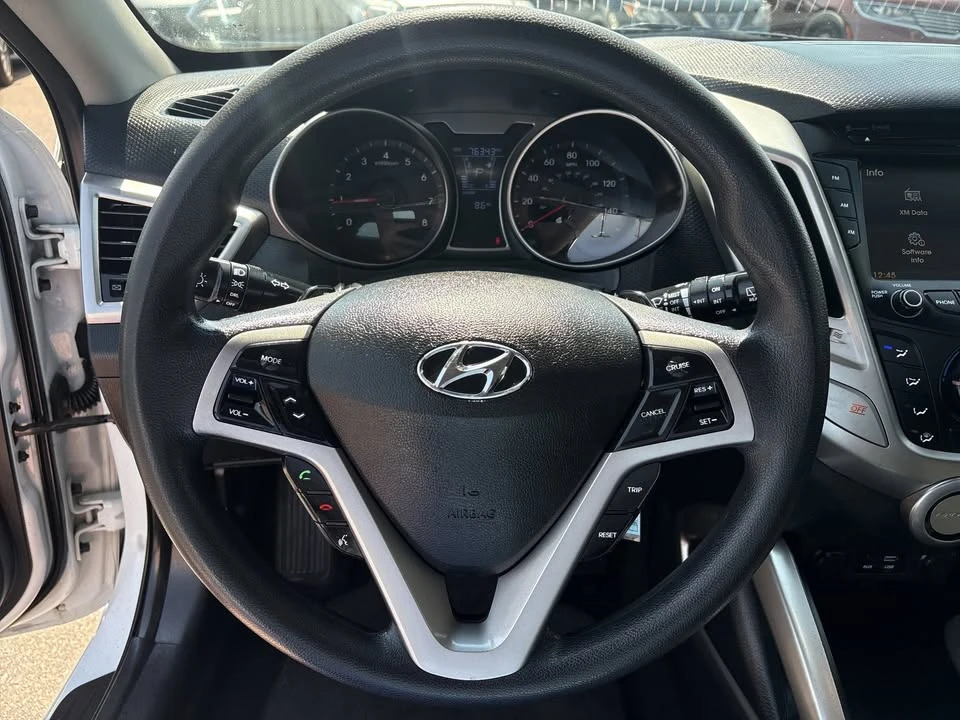 2016 Hyundai Veloster - Image 12 of 20