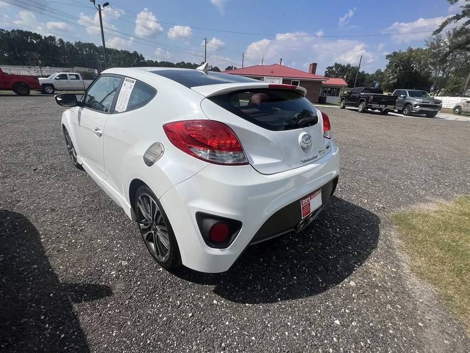 2016 Hyundai Veloster - Image 6 of 11