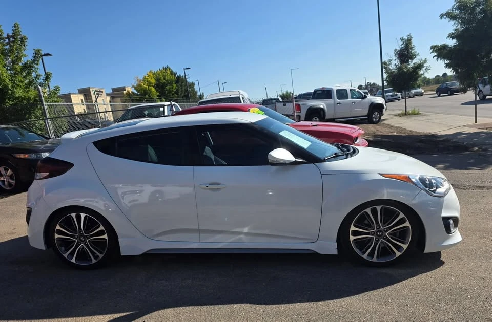 2016 Hyundai Veloster - Image 8 of 16