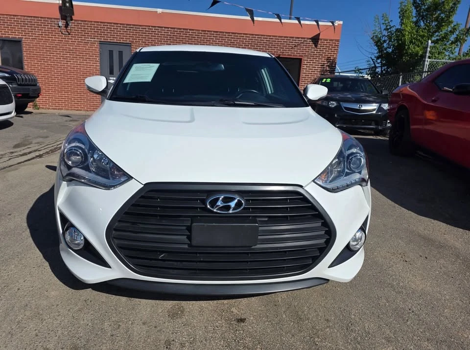 2016 Hyundai Veloster - Image 9 of 16
