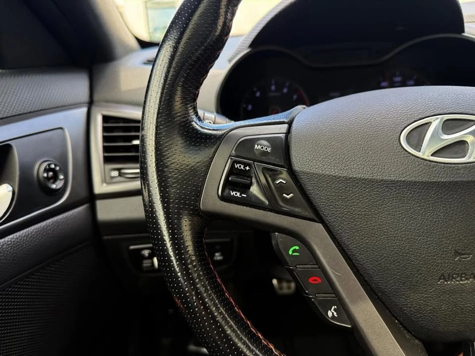 2016 Hyundai Veloster - Image 14 of 20