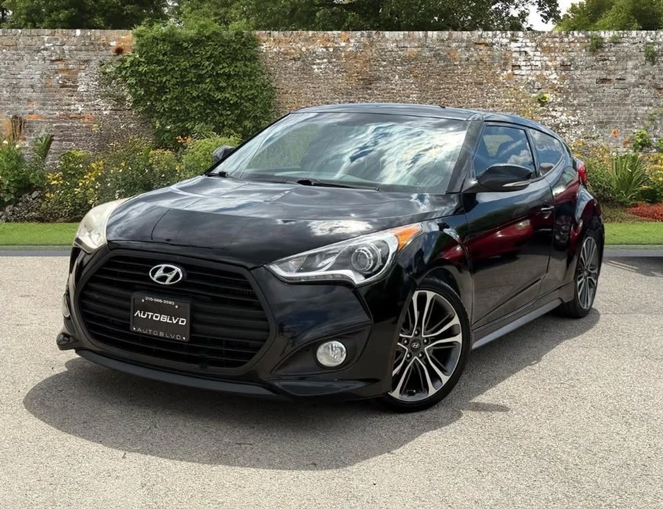 2016 Hyundai Veloster - Image 4 of 20