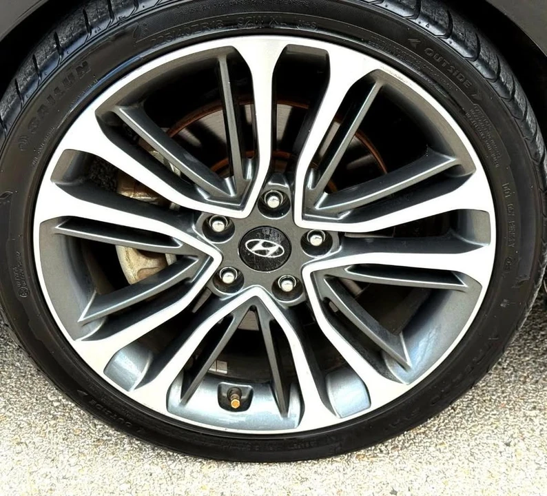 2016 Hyundai Veloster - Image 9 of 20