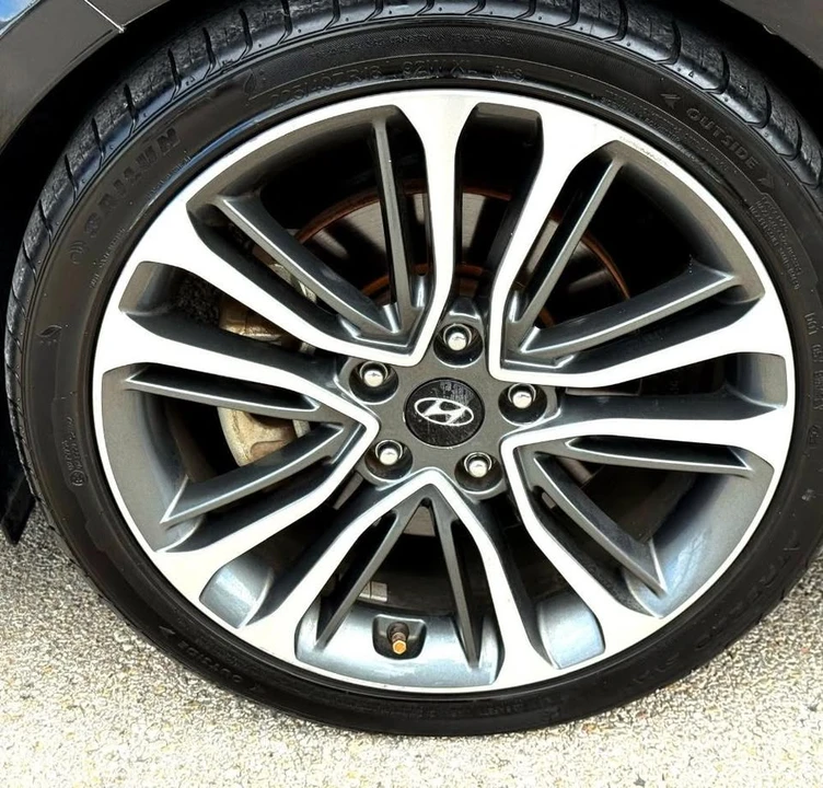 2016 Hyundai Veloster - Image 11 of 20