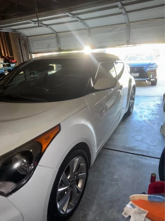 2016 Hyundai Veloster - Image 3 of 8