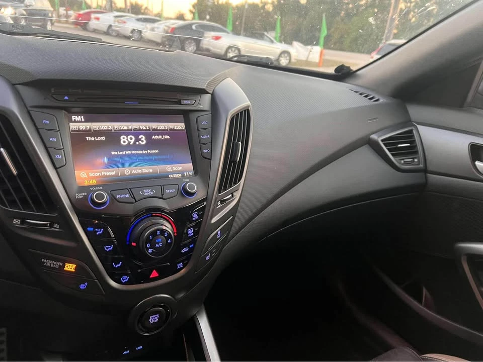 2016 Hyundai Veloster - Image 7 of 7