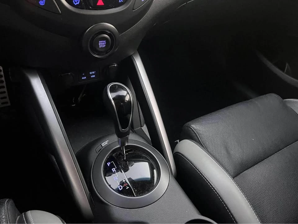2016 Hyundai Veloster - Image 6 of 7