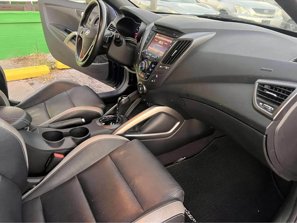 2016 Hyundai Veloster - Image 5 of 7